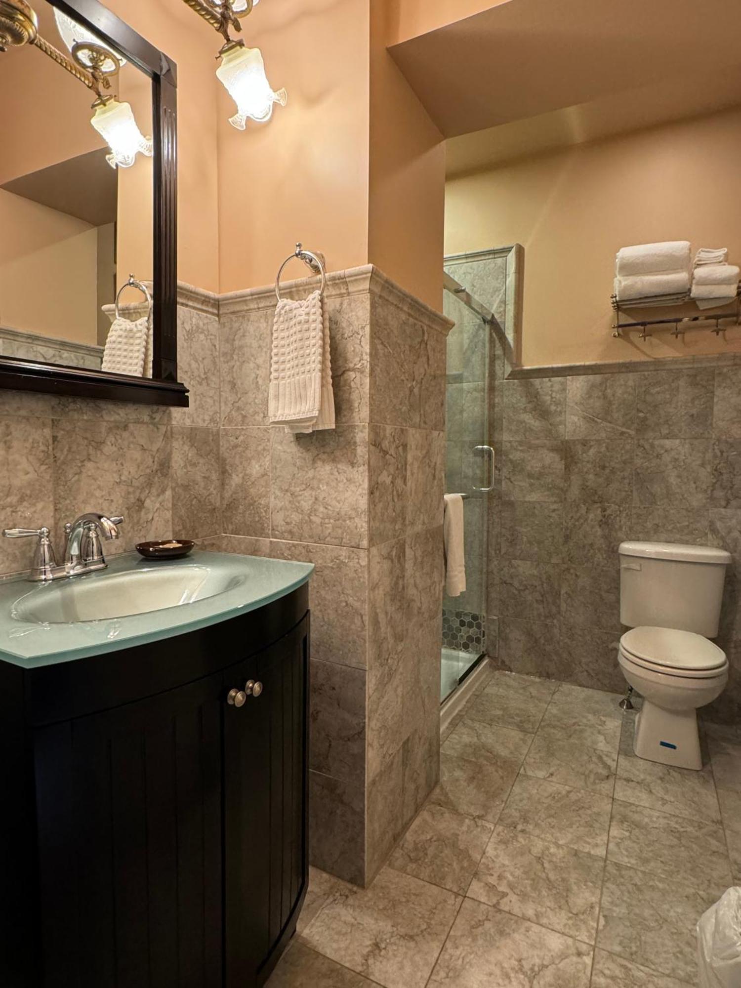 The Edwards Waterhouse Inn Fredonia Luaran gambar